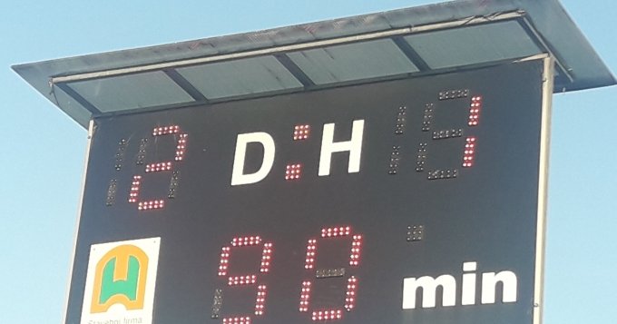 V 10.kole Pražského přeboru jsme zajížděli v neděli 13.10.2019 na hřiště FK Újezd nad Lesy.