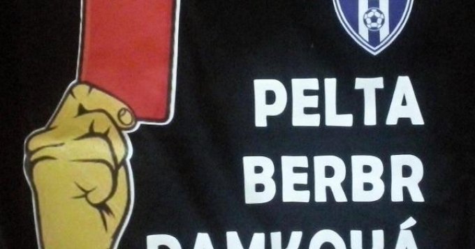 Jako fotku k tomuto článku jsme použili motiv trička, který vznikl před pěti lety na protest proti některým předním představitelům Českého fotbalu. Kdo věřil, že se to stane ...?