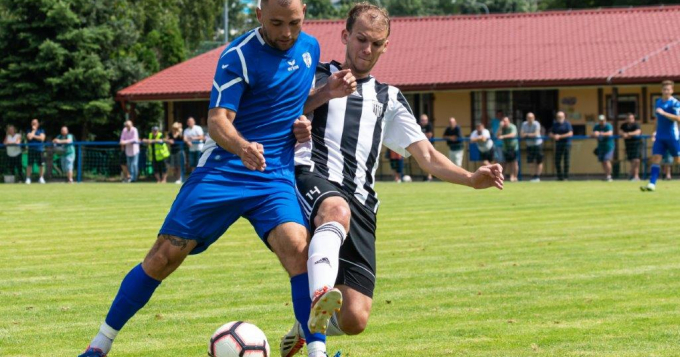 V prvním kole pražského přeboru jsme v sobotu 31.7.2021 zajížděli na hřiště SK Hostivař.