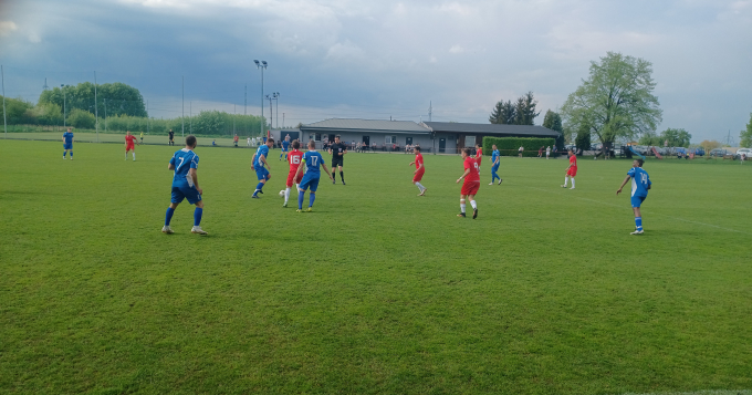 V neděli 8. 5.2022 jsme zajížděli do Třeboradic, kde nás v rámci 24.kola čekal souboj s mužstvem, které se nachází na sestupových příčkách.