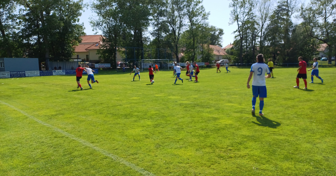 V posledním, 30. kole Pražského přeboru mužů jsme v sobotu 18.6.2022 zajížděli do Královic, kde proti nám nastoupili domácí Sokol.