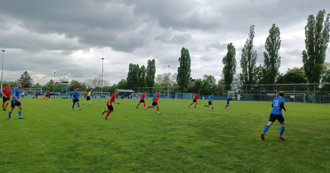 Ve 26. kole Pražského přeboru mužů, jsme v sobotu 13.5.2023 zajížděli na hřiště AFK Slavoj Podolí.