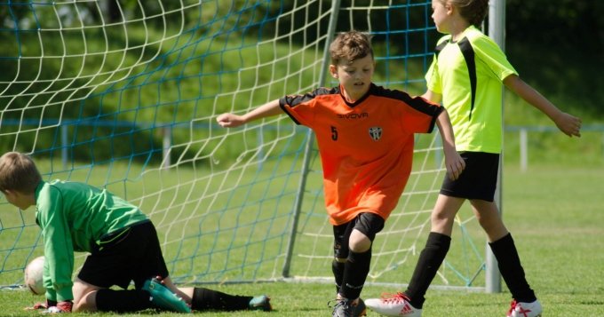 Další zápas Mladší přípravky A nám do cesty postavil Ruzyni, kterou jsme na podzim výrazně porazili a stejné to bylo i na jaře.