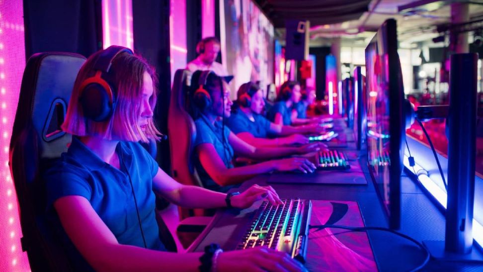 The Rise of eSports: A Global Phenomenon and Cultural Shift